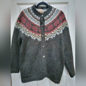 Woolrich Wool Blend Gray and Red Fair Isle Button Down Sweater Size Medium